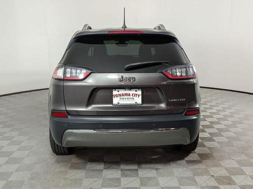 Granite Crystal Metallic Clearcoat 2019 Jeep Cherokee Limited