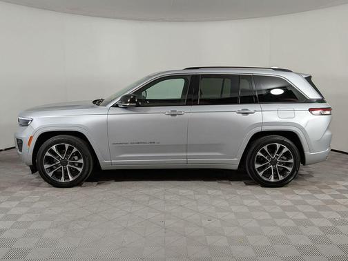 Silver Zynith 2023 Jeep Grand Cherokee Overland