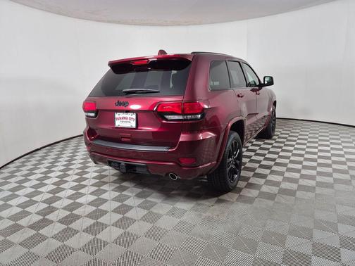 Velvet Red Pearlcoat 2021 Jeep Grand Cherokee Laredo