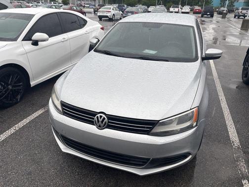 Reflex Silver Metallic 2014 Volkswagen Jetta Auto SE w/Connectivity