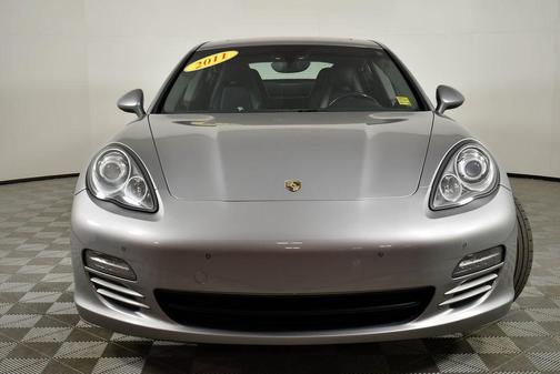 2011 Porsche Panamera 4