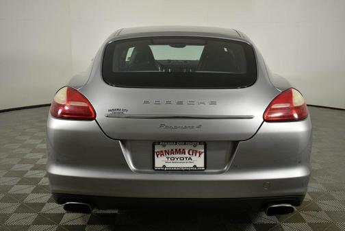 2011 Porsche Panamera 4