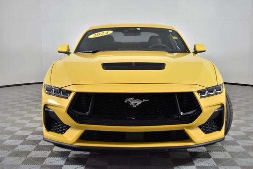 Yellow Splash Metallic Tri-coat 2024 Ford Mustang GT Premium