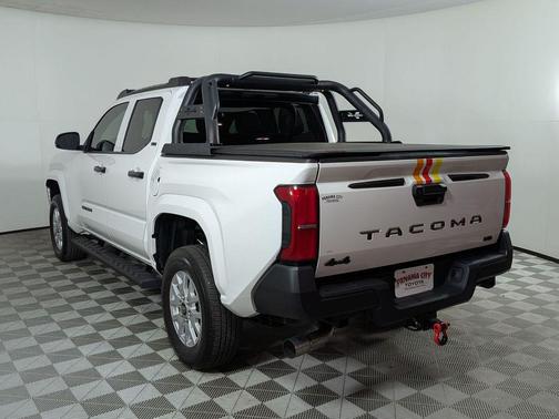 Ice Cap 2024 Toyota Tacoma SR