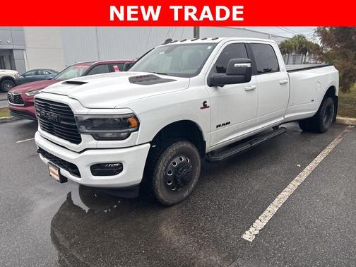 2024 RAM 3500 Laramie Crew Cab 4x4 8' Box