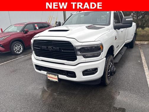 2024 RAM 3500 Laramie Crew Cab 4x4 8' Box
