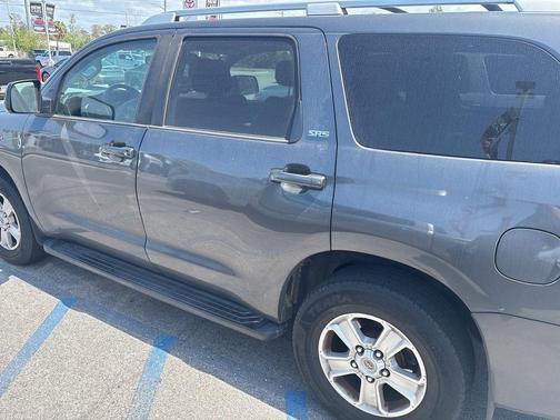 Magnetic Gray Metallic 2019 Toyota Sequoia SR5
