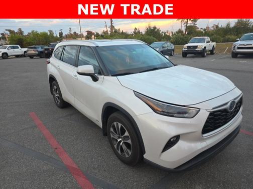2023 Toyota Highlander Hybrid XLE