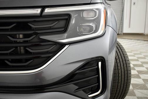 2024 Volkswagen Atlas Cross Sport 2.0T SEL