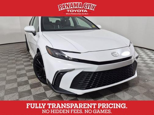 Ice Cap 2025 Toyota Camry SE