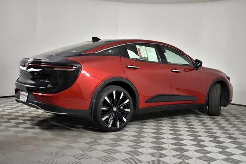 2024 Toyota Crown Platinum