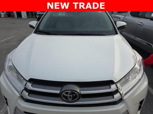 2019 Toyota Highlander LE I4