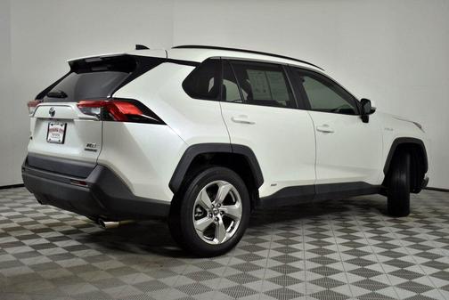 2021 Toyota RAV4 Hybrid XLE Premium