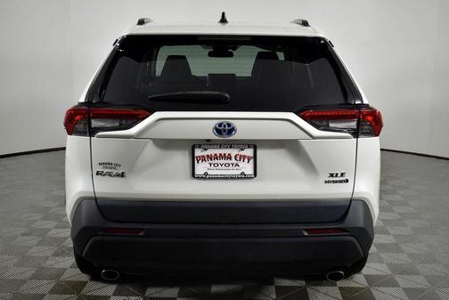 2021 Toyota RAV4 Hybrid XLE Premium