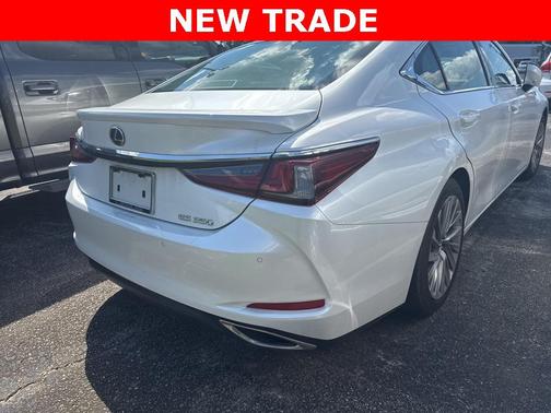 2023 Lexus ES 350 Ultra Luxury