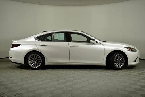 2023 Lexus ES 350 Ultra Luxury
