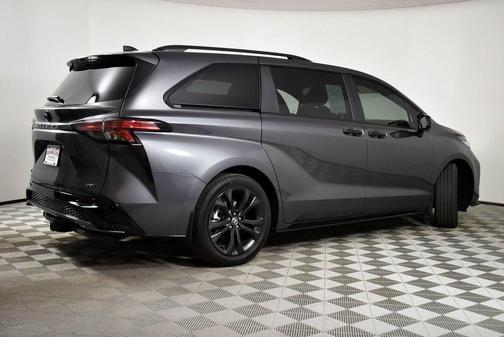 2025 Toyota Sienna XSE 7 Passenger