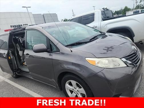 2014 Toyota Sienna LE