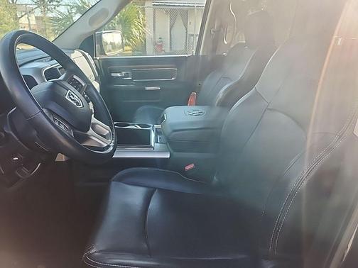 2014 RAM 1500 Laramie