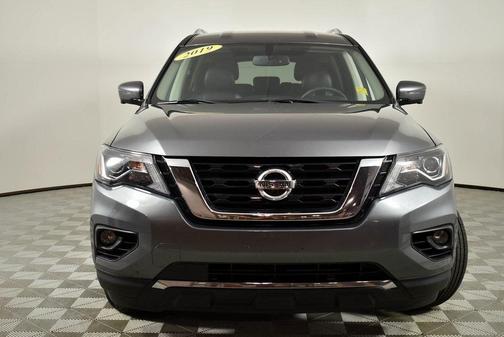 2019 Nissan Pathfinder SL