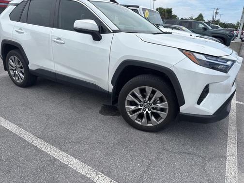 Wind Chill Pearl 2024 Toyota RAV4 XLE Premium