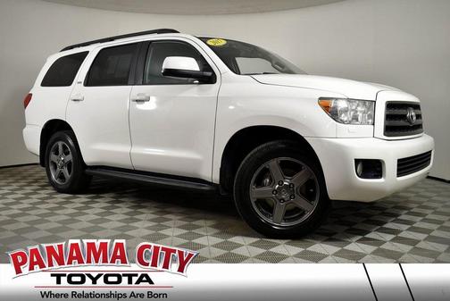 2017 Toyota Sequoia SR5