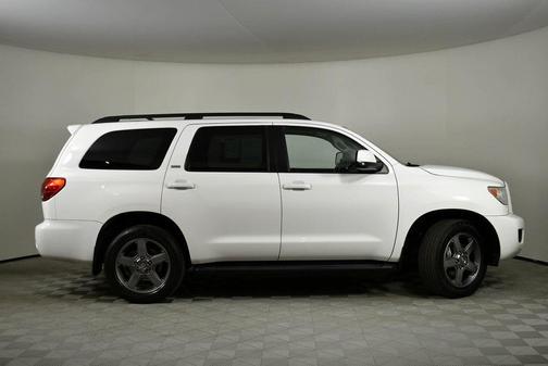 2017 Toyota Sequoia SR5