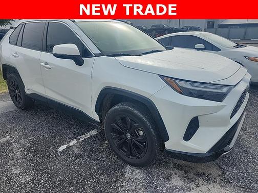 2022 Toyota RAV4 Hybrid SE