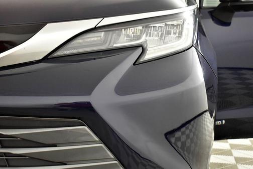 2021 Toyota Sienna Limited 7-Passenger