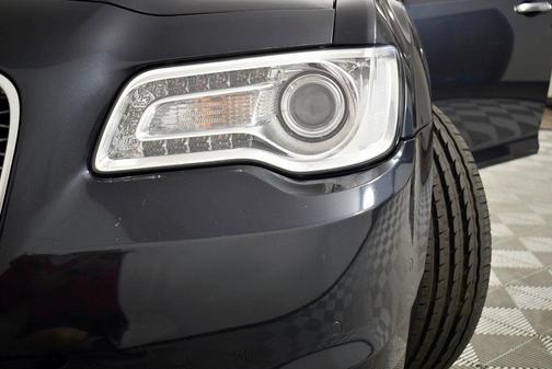 2018 Chrysler 300C 300C