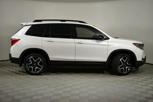 2023 Honda Passport AWD Elite