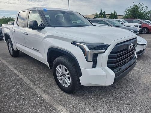 Ice 2025 Toyota Tundra SR5