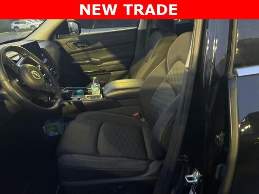 2023 Nissan Pathfinder SV FWD