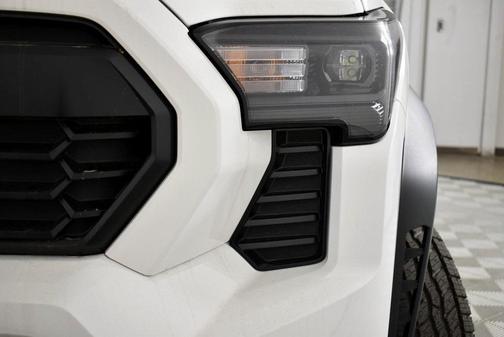 2025 Toyota Tacoma Hybrid TRD Off Road