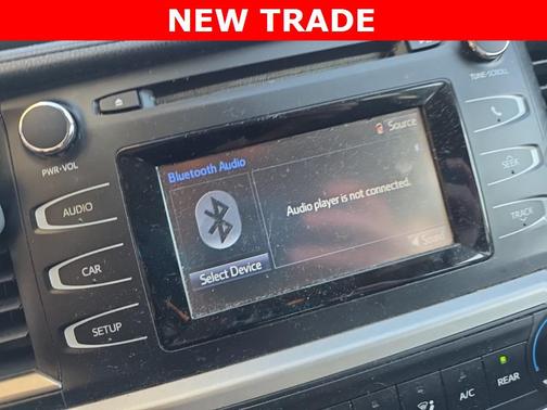 2018 Toyota Highlander LE I4