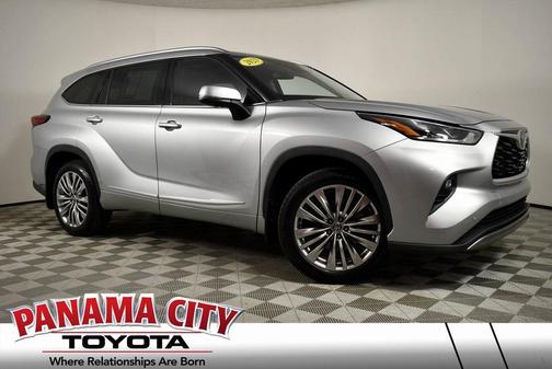 2023 Toyota Highlander Platinum