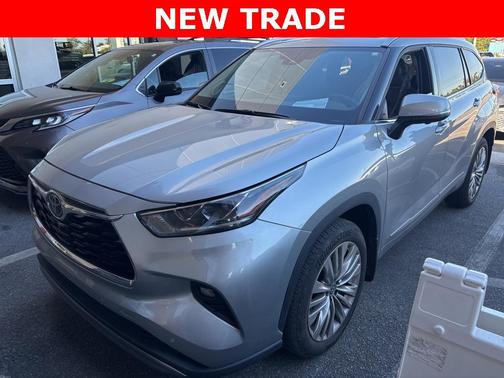 2023 Toyota Highlander Platinum