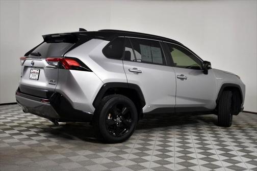 2019 Toyota RAV4 Hybrid SE
