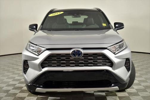 2019 Toyota RAV4 Hybrid SE