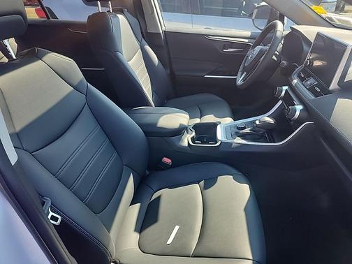 2025 Toyota RAV4 Hybrid XLE Premium