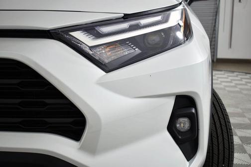 2025 Toyota RAV4 Hybrid XLE Premium