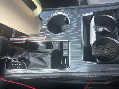 Magnetic Gray Metallic 2025 Toyota Sienna LE