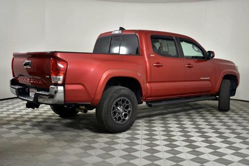 2017 Toyota Tacoma SR5