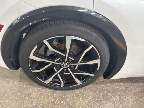 Pearl 2025 Toyota Prius Plug-In Hybrid XSE Premium