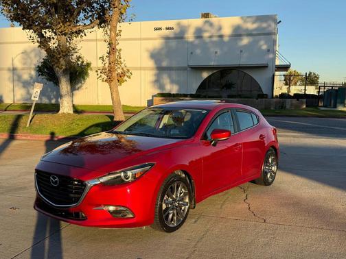 2018 Mazda Mazda3 Grand Touring