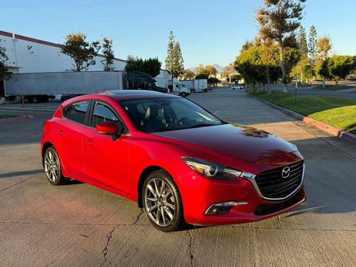 2018 Mazda Mazda3 Grand Touring