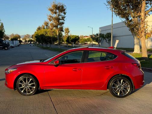 2018 Mazda Mazda3 Grand Touring