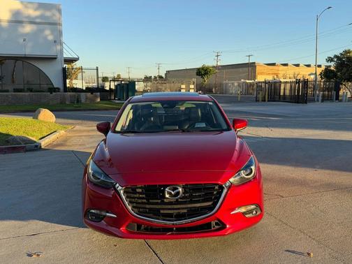 2018 Mazda Mazda3 Grand Touring