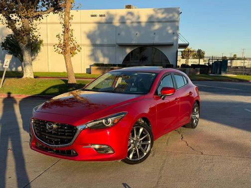 2018 Mazda Mazda3 Grand Touring