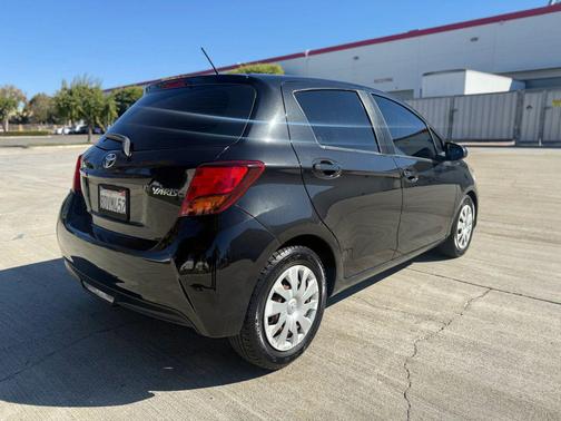 2015 Toyota Yaris SE